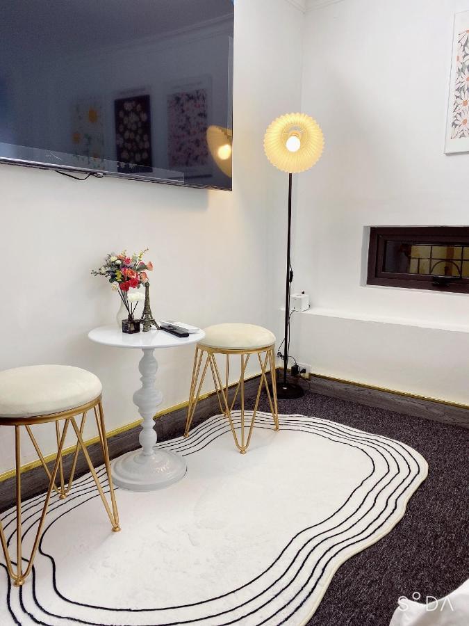 The Grand Diamond C - Modern Apartment Near Tuoi Tre Park 하노이 외부 사진